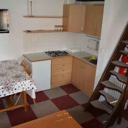 Apartmajska Hisa Lena Sport Apartmán